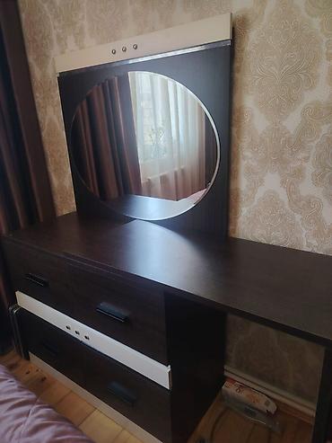 sacaqli perde: Tualet masası və güzgü dəsti - Material: ağac-kompozit (Laminat/LDSP — 1