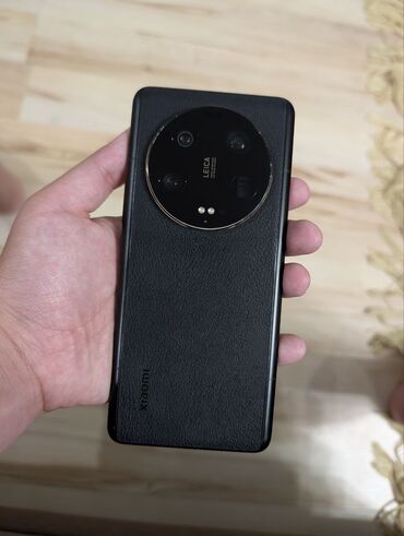 поко ф7 про: Xiaomi, 13 Ultra, Колдонулган, 256 ГБ, түсү - Кара, 2 SIM