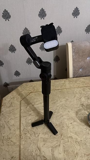 Техника и электроника: Məhsul: Smartfon üçün 3 oxlu əl stabilizatoru (gimbal) + LED işıq + — 1