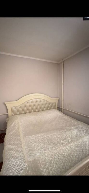 продаю дом квартиру: 2 бөлмө, 43 кв. м, 104-серия, 5 кабат, Евроремонт