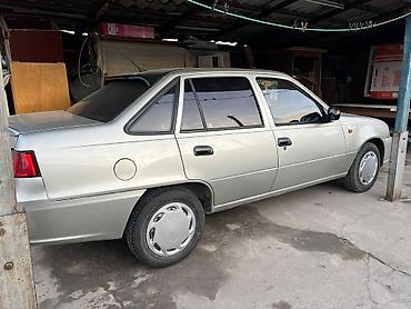 Унаа сатуу: Daewoo Nexia: 2010 г., 1.5 л, Кол менен иштөөчү, Бензин, Седан — 1