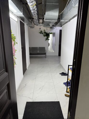 продаю участок центр: Сдаю В торговом центре, 5 м², Долгосрочно, С отдельным входом