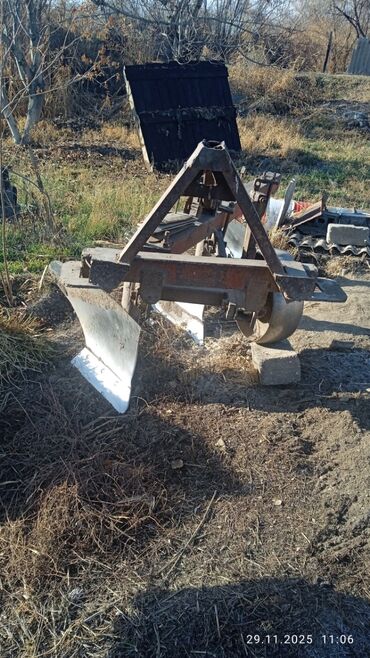 Тракторы МТЗ (Беларус): Продаю МТЗ 50 двигатель 80,Плуг, Бороон, в хорошем состоянии цена — 4