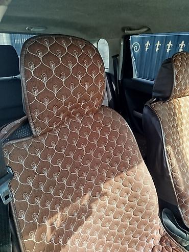 Toyota: Toyota Ist: 2002 г., 1.3 л, Автомат, Бензин, Хэтчбэк — 9