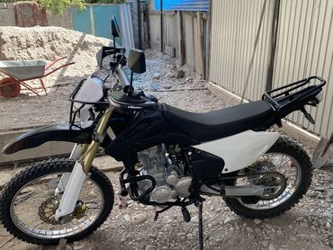 мотоцикл ктм дюк: 300 куб. см, Бензин