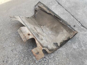 Auto delovi: Zastitni lim motora i mosta Lada 21214i Niva. Polovno, ocuvano — 10