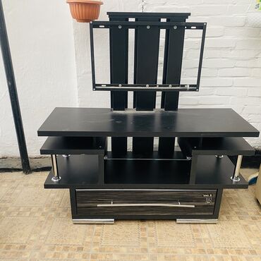 кофейный столик: Телевизордун шкаф жана стенди, Полго орнотулма, ЛДСП, түсү - Кара