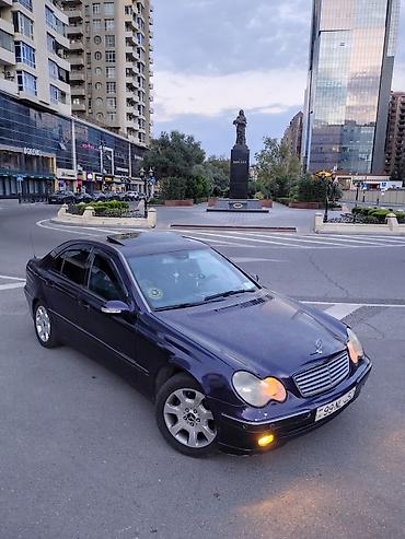 class: Mercedes-Benz C‑Class sedan - Kuzov: 4 qapılı sedan, tünd — 2