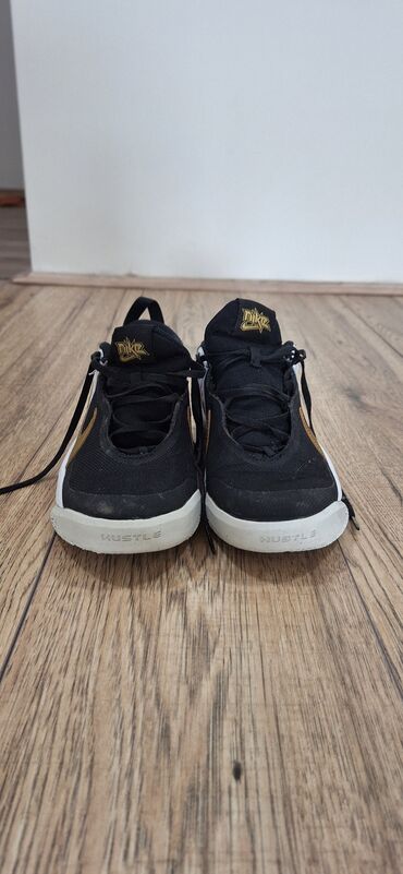 obuca belmondo: Nike, Veličina - 38