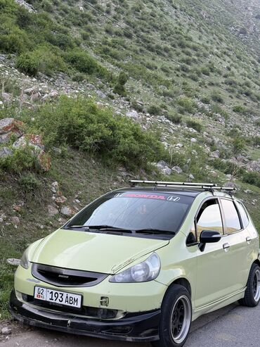 куплю машину хонда фит: Honda Fit: 2004 г., 1.5 л, Вариатор, Бензин, Хетчбек