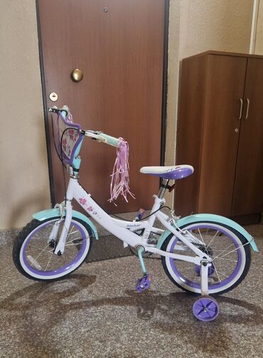 velosipedler 28: Dörd təkərli Uşaq velosipedi 16"