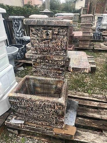 tekstil leskovac: Dekorativna baštenska česma od betona sa izgledom prirodnog kamena. - — 1
