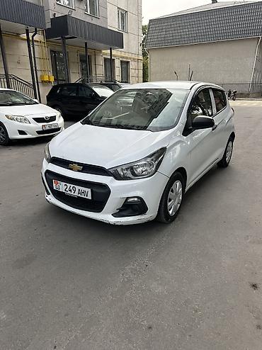 Chevrolet Spark: 2017 г., 1 л, Вариатор, Бензин, Хэтчбэк
