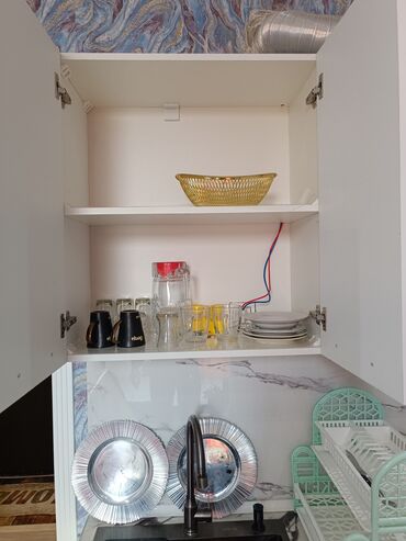 Uzunmüddətli kirayə mənzillər: Salam mənzil Yeni tikili tam təmirli 12 mərtəbəli binanın 2 mərtəbəsi — 10