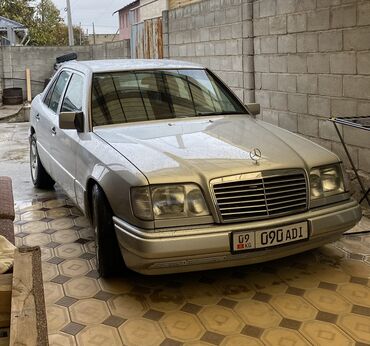 Продажа авто: Mercedes-Benz E-Class: 1994 г., 2 л, Механика, Бензин, Седан