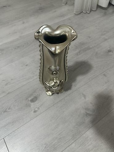 Bir vaza, Keramika