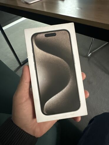 Apple iPhone: IPhone 15 Pro, Новый, 256 ГБ, Natural Titanium, Кабель, Коробка, В рассрочку, 100 %