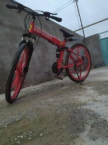boyuk velosiped: Ferrari qatlanan dağ velosipedi, qırmızı rəngdədir və qatlanan — 3