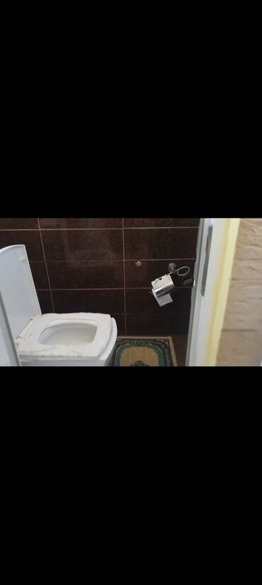 Uzunmüddətli kirayə mənzillər: Xaçmazın Mərkəzində Şəfa klinikasının yanında 2 mərtəbəli binanın 2ci — 8