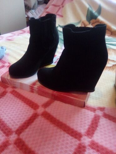 letnje cizmice prodaja: Ankle boots, Clavi, 36