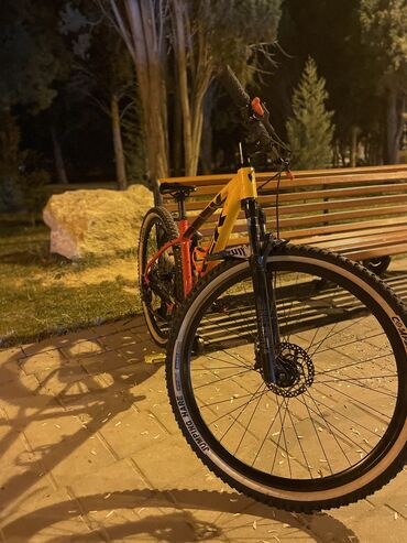 velisoped: İşlənmiş Şəhər velosipedi Trek, 29", sürətlərin sayı: 10, Ödənişli çatdırılma, Ünvandan götürmə