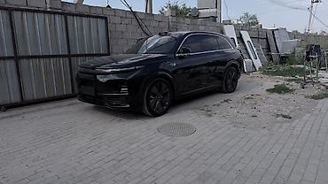 Lixiang: Lixiang L7: 2025 г., 1.5 л, Гибрид — 4