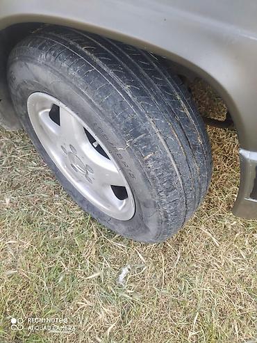 235 65 16: Mercedes-Benz orijinal 15" yüngül lehimli disklər və 195/65 R15 — 2
