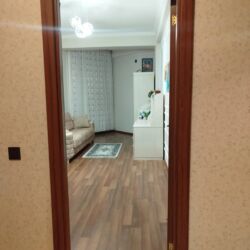 Uzunmüddətli kirayə mənzillər: 2 otaqlı tam əşyalı Kirayə ev verilir.Ev Qara Qarayev tərəfdədir.2 ci — 16