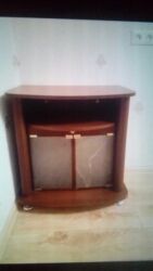 кофейный столик: Телевизордун шкаф жана стенди, Колдонулган, Полго орнотулма, Башка материал, Өзү алып кетүү, түсү - Күрөң