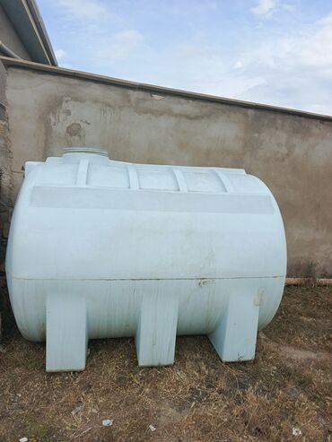 maşın cəni: Bak, Plastik, 5000 l l, İşlənmiş, Ünvandan götürmə