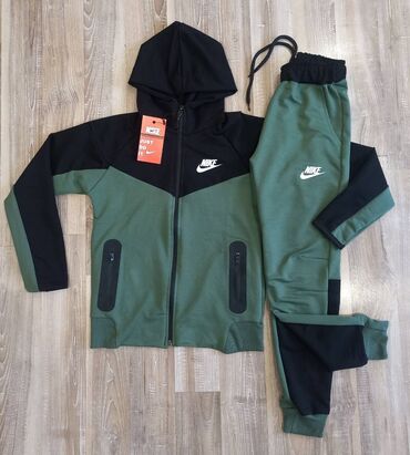 Komplet trenerke: Nike dečija trenerka za dečake NOVO Novo Pamuk Veličine 8 10 12 14 — 2