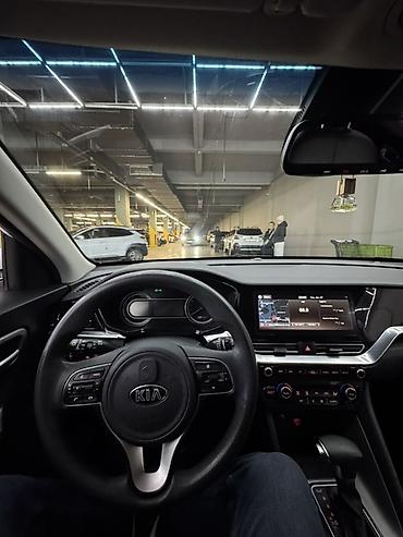 Kia: Kia Niro: 2020 г., 1.6 л, Автомат, Гибрид, Кроссовер — 17