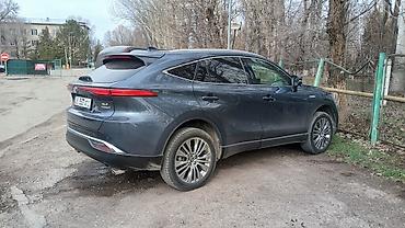 model y: Toyota Venza: 2021 г., 2.5 л, Гибрид, Кроссовер — 2
