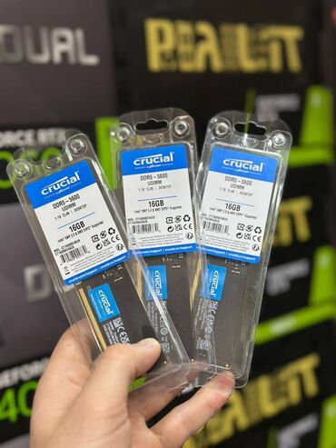 cyberpunk: Operativ yaddaş (RAM) Crucial, 16 GB, > 4000 Mhz, DDR5, PC üçün, Yeni