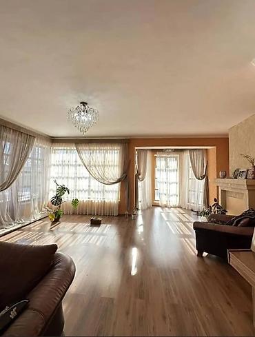 Продажа коттеджей и домов: Продается просторный дом с участком 16 соток ж/м Ынтымак (ул — 19