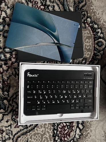 Планшеты: Планшет, память 32 ГБ, 10" - 11", 4G (LTE), Б/у, Классический цвет - Серый — 3