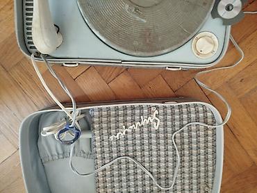 Zvučnici i stereo sistemi: Stari retro gramofon u koferu vintage Radi ali potenciometri zezaju — 3