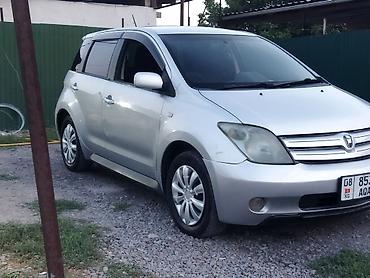 Toyota Ist: 2004 г., 1.3 л, Автомат, Бензин, Хэтчбэк — 3