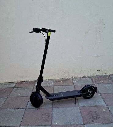 Giroskuterlər: İşlənmiş Elektrik samokat 11", 251 - 350 Vt, 26 - 35 km/s, Ünvandan götürmə