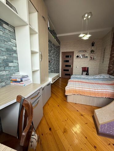 Sifarişlə qonaq dəstləri: Satılır: mənzilin geniş zalı və dəhlizi üçün nəzərdə tutulmuş daxili — 31