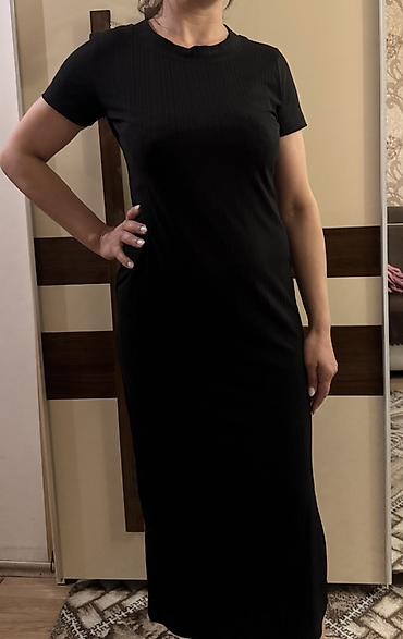Qara rəngli sadə və zərif don - Model: gündəlik tərzdə, düz kəsim -