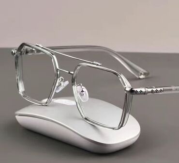модные очки: Модные красивые очки так же от ультрафиолета защищают ваши глаза так