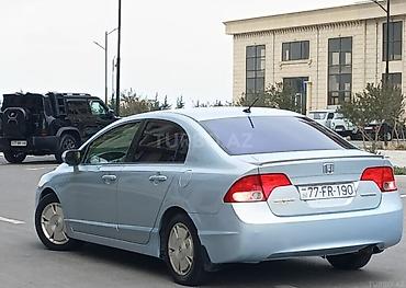 Honda: Honda Civic: 1.8 l | 2007 il Sedan — 9