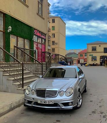 ford 7 1: Mercedes-Benz E 320: 3.2 l | 2002 il Sedan — 5