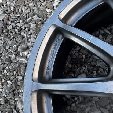 Диски: Диски R 17 Subaru, Комплект, отверстий - 5, Б/у — 9