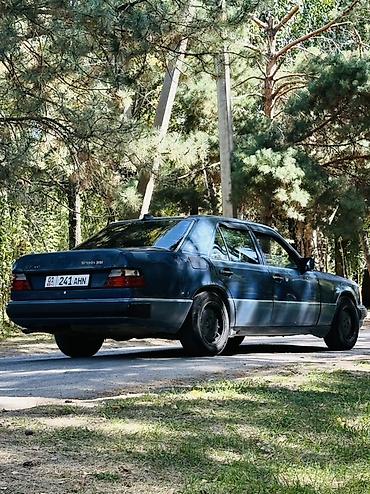 cl 63: Mercedes-Benz W124: 1990 г., 2 л, Механика, Бензин, Седан — 4