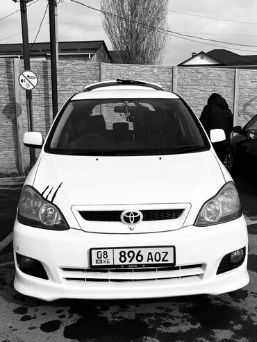 таета джип: Toyota Ipsum: 2004 г., 2.4 л, Автомат, Газ, Минивэн