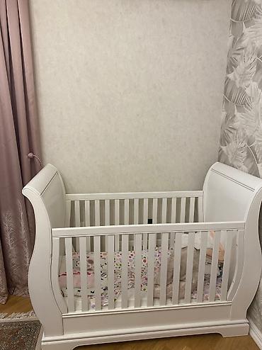 Beşiklər: Oğlan və qız üçün, İşlənmiş, Dördbucaq, Beşik, Dəstsiz, Matras ilə — 2
