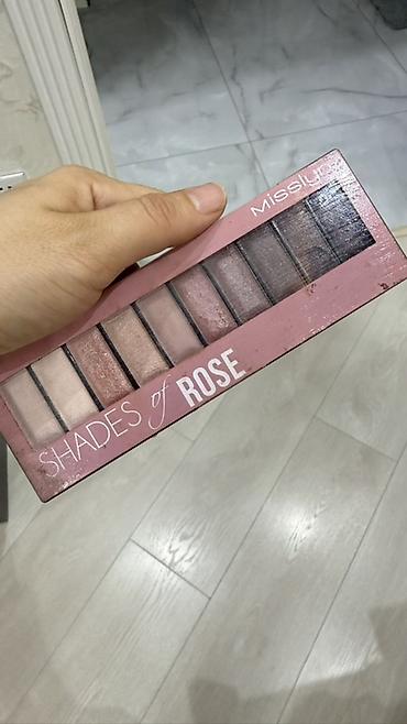 dor goz: Misslyn “Shades of Rose” göz kölgəsi palitrası - 10 rəngdən ibarət — 2