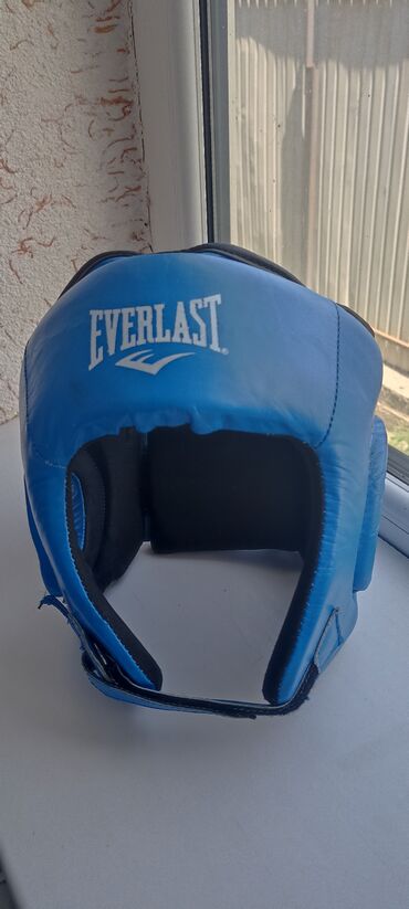 шлем таеквондо: Боксёрский шлем Everlast
